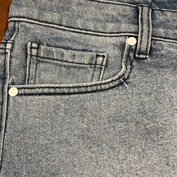 Lane Bryant size 20 Girlfriend shorts. - Picture 7 of 7